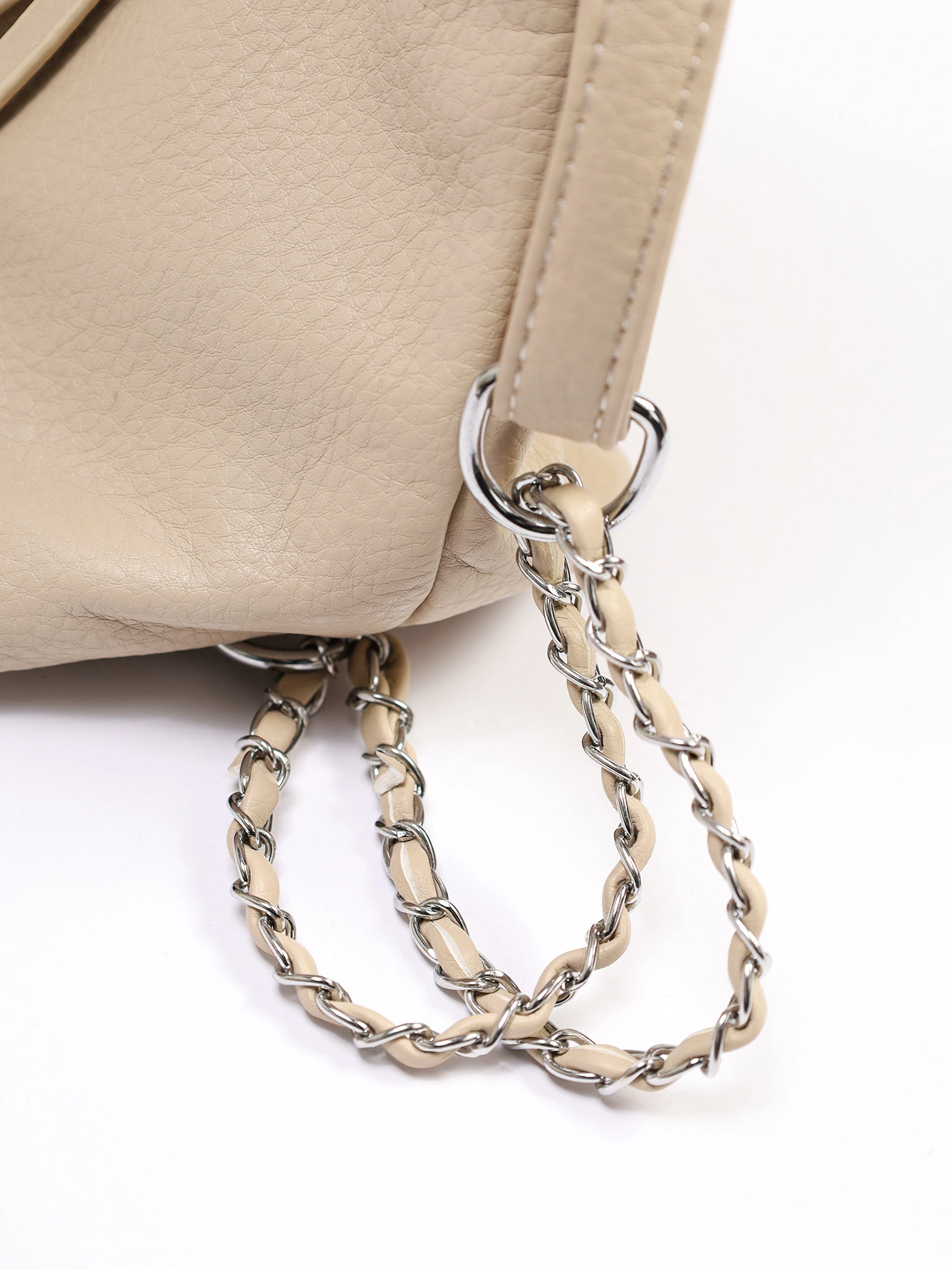 Сумка-шоппер с декоративными цепочками в ассортименте